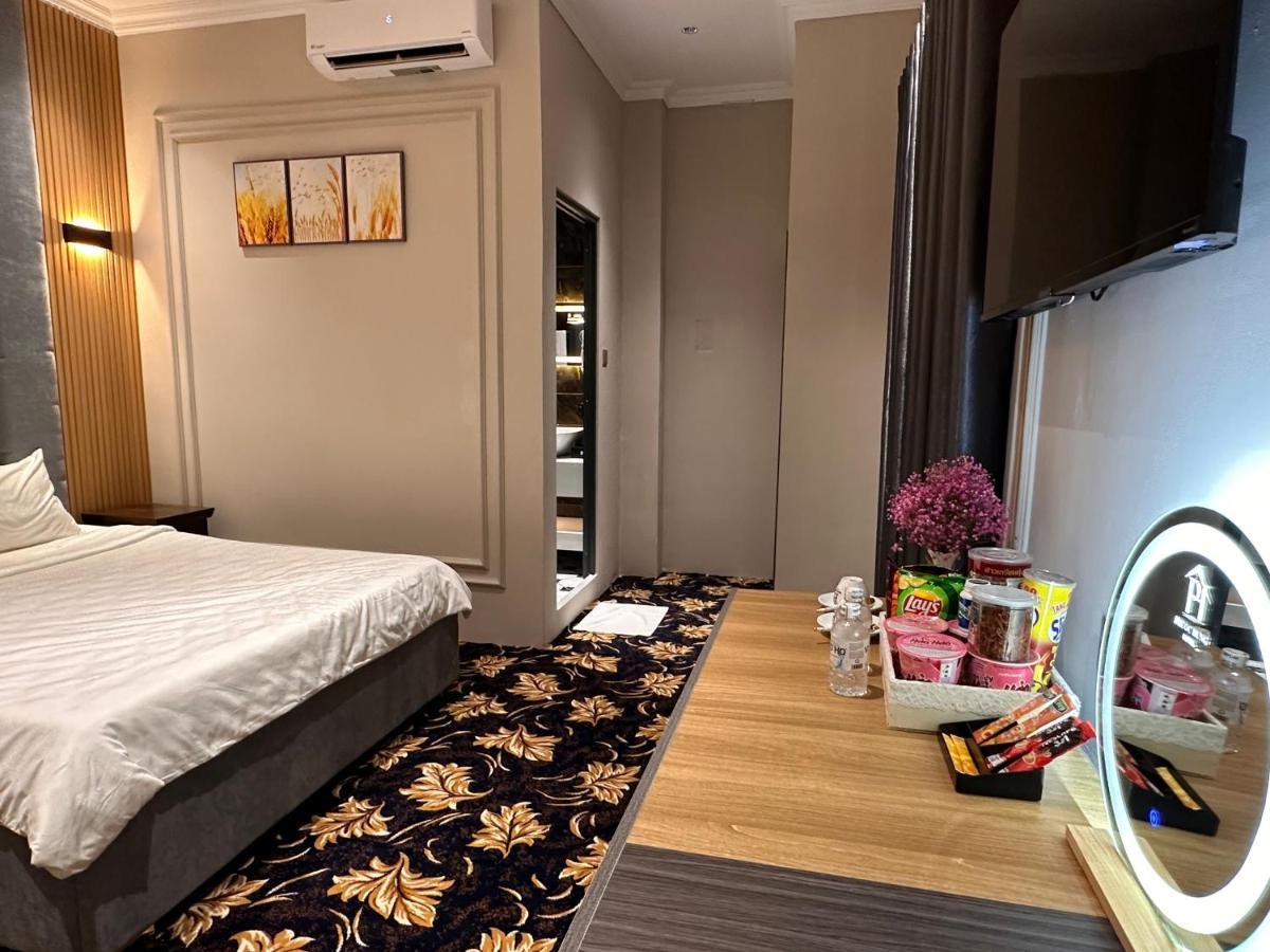 Phuoc Hung 3 Hotel Віньлонґ Екстер'єр фото